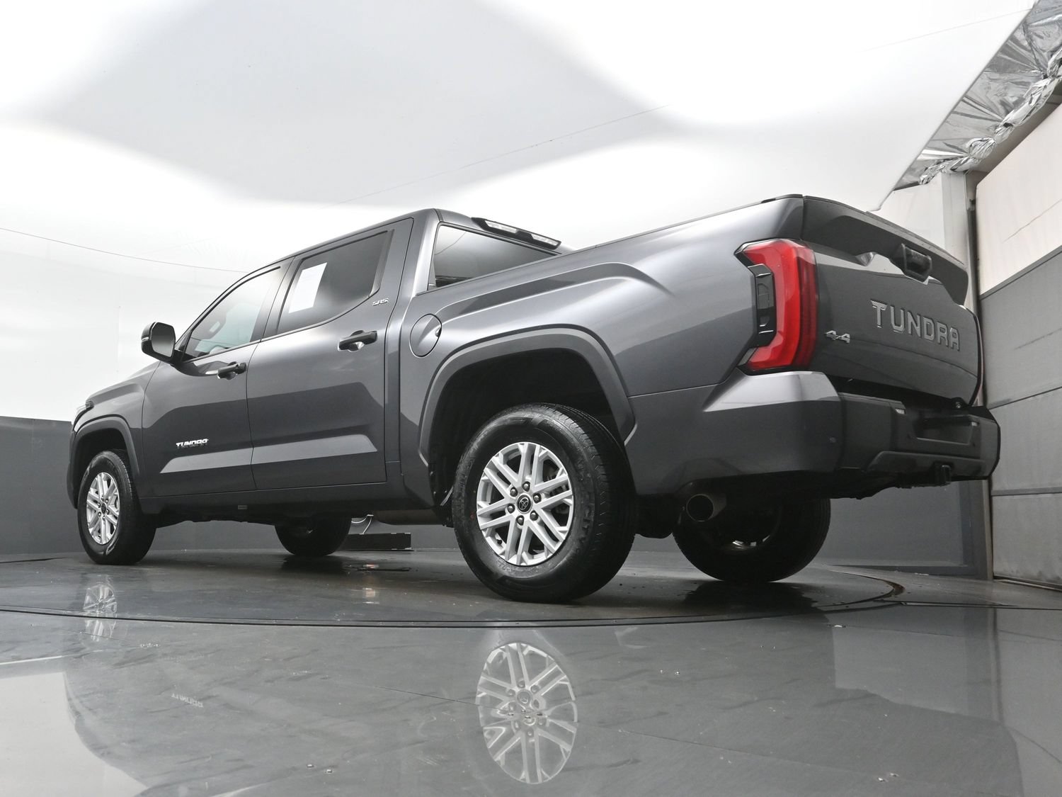 Used 2023 Toyota Tundra SR5 w/ SR5 Convenience Package AWD/4WD image 30