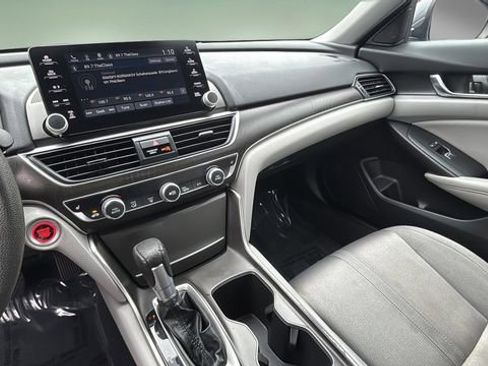 Used 2020 Honda Accord EX image 25