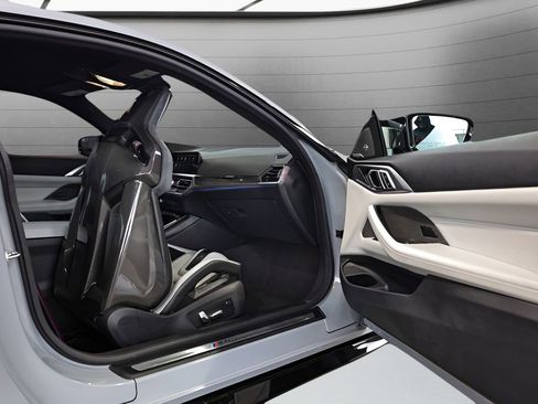 Used 2021 BMW M4 Competition w/ M Carbon Exterior Package image 63