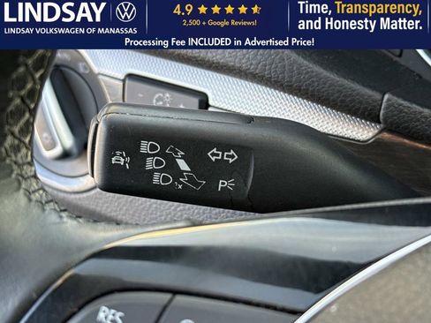 Used 2018 Volkswagen Passat 2.0T SEL Premium image 23