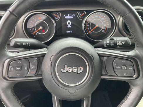Used 2023 Jeep Wrangler Unlimited Sport AWD/4WD image 13