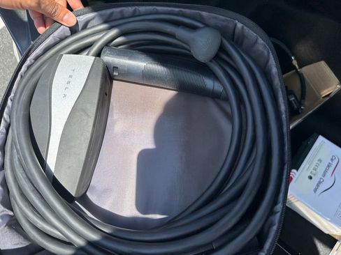 Used 2020 Tesla Model 3 Standard Range RWD image 8