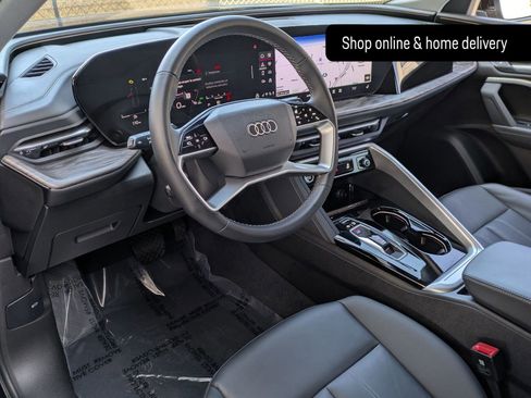 Used 2025 Audi Q5 Premium w/ Convenience Package image 15