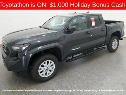 New 2025 Toyota Tacoma SR5