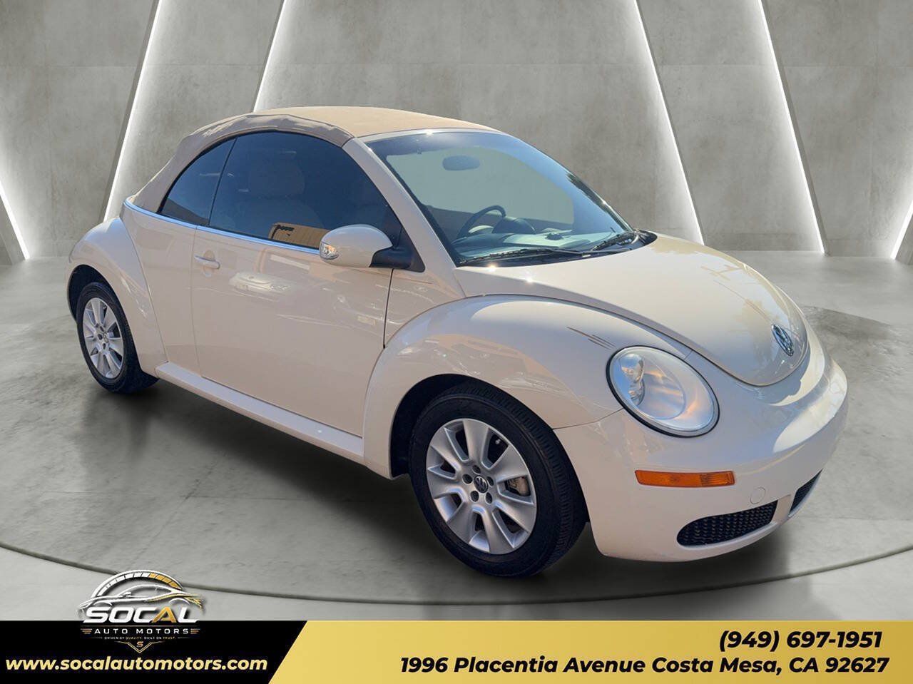 Used 2010 Volkswagen Beetle Convertible FWD image 20