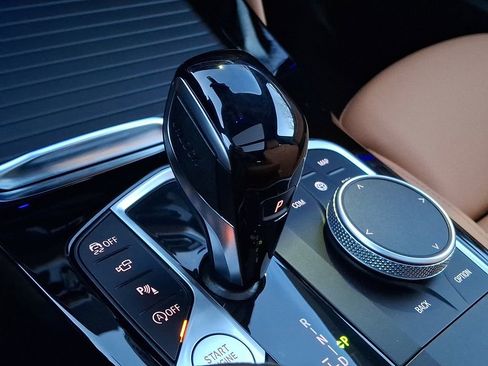 Used 2023 BMW X4 xDrive30i w/ Premium Package image 12