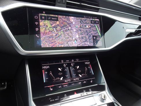 Certified 2025 Audi S7 Premium Plus image 15