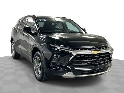 Certified 2024 Chevrolet Blazer LT w/ Convenience Package image 1