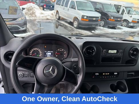 Used 2019 Mercedes-Benz Sprinter 2500 image 2