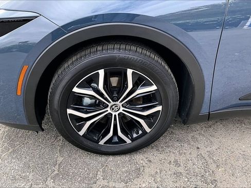 Certified 2026 Toyota Crown AWD/4WD image 8