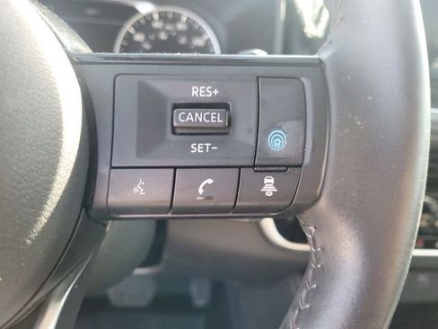 Used 2023 Nissan Rogue SL w/ SL Premium Package image 14