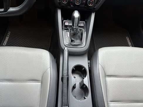 Used 2016 Volkswagen Jetta SEL Premium FWD image 28