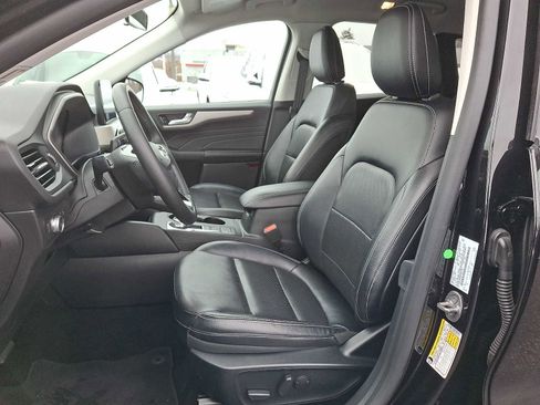 Used 2022 Ford Escape SEL image 10