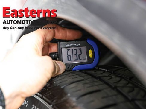 Used 2024 Alfa Romeo Stelvio Ti w/ Active Assist Plus Package image 27