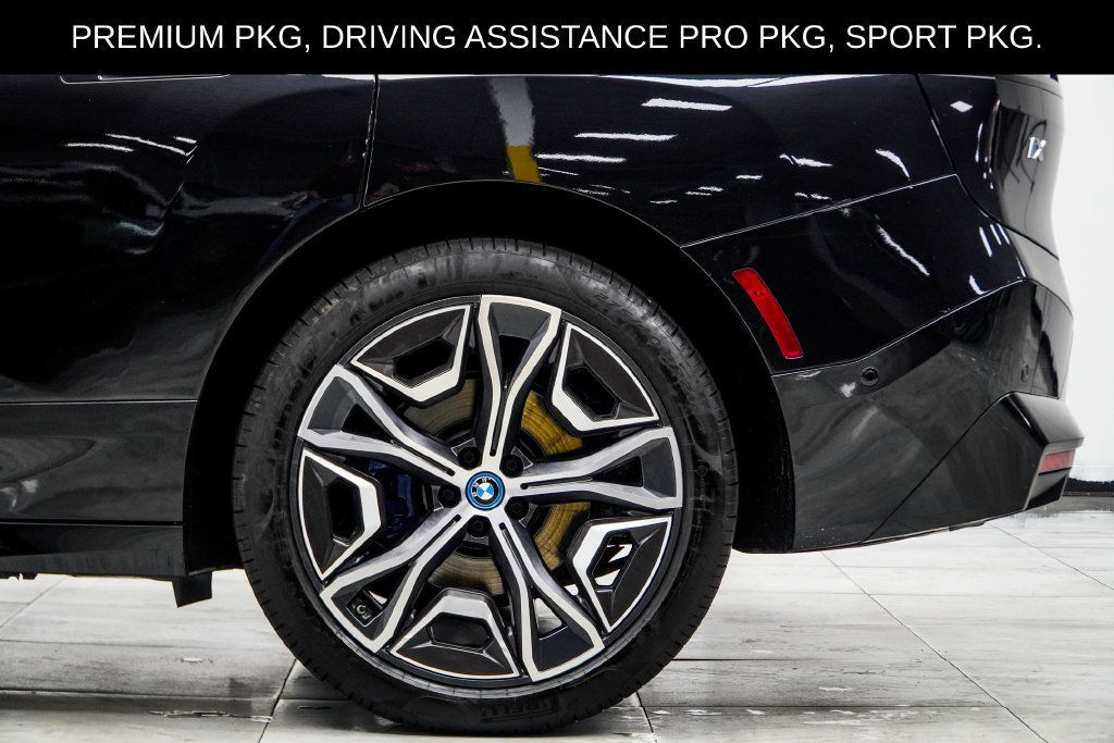 Used 2024 BMW iX xDrive50 w/ Premium Package AWD/4WD image 12