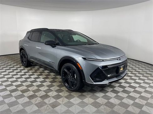 New 2026 Chevrolet Equinox EV RS image 22