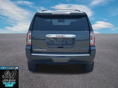 Used 2016 GMC Yukon XL Denali w/ Open Road Package AWD/4WD image 16