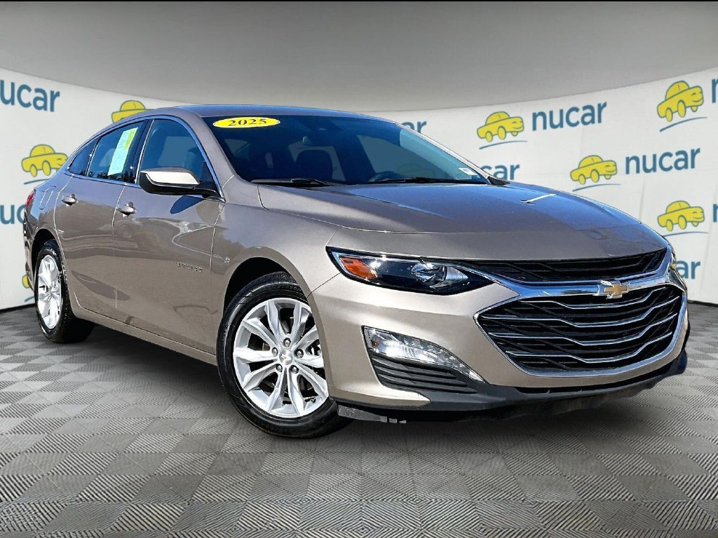 Used 2025 Chevrolet Malibu LT FWD image 1