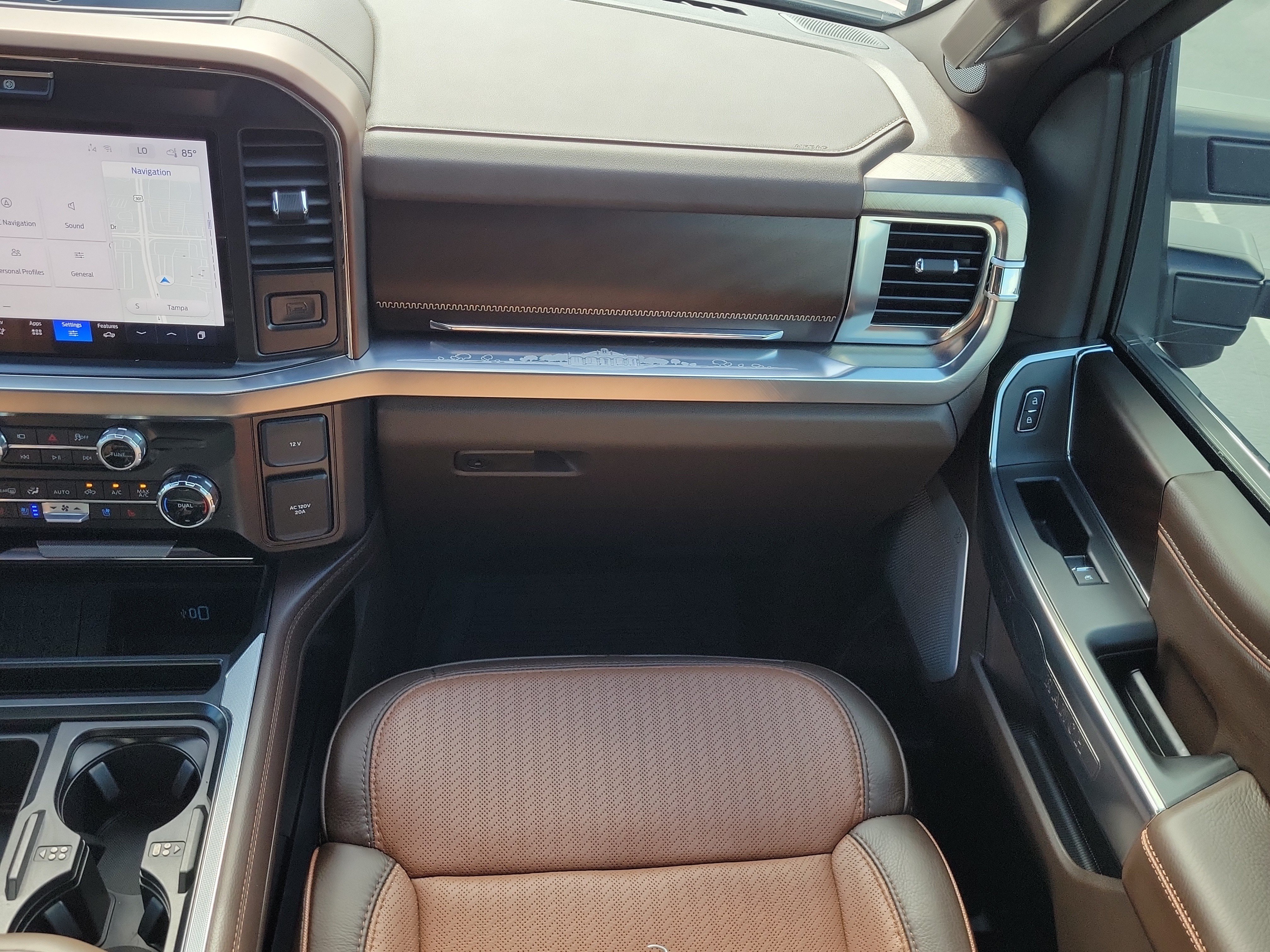 Certified 2025 Ford F250 King Ranch AWD/4WD image 15