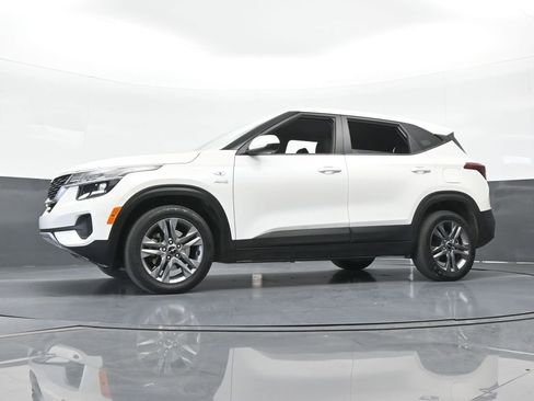 Used 2022 Kia Seltos LX image 49