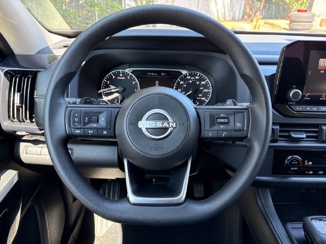 Used 2024 Nissan Pathfinder S AWD/4WD image 19