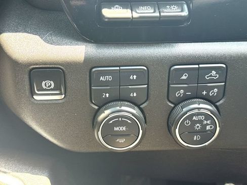 Used 2025 Chevrolet Silverado 2500 LTZ w/ LTZ Plus Package AWD/4WD image 18