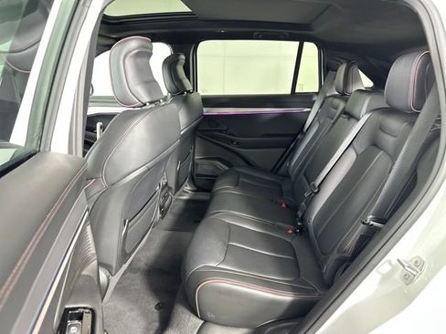 Used 2024 Jeep Wagoneer Launch Edition image 23