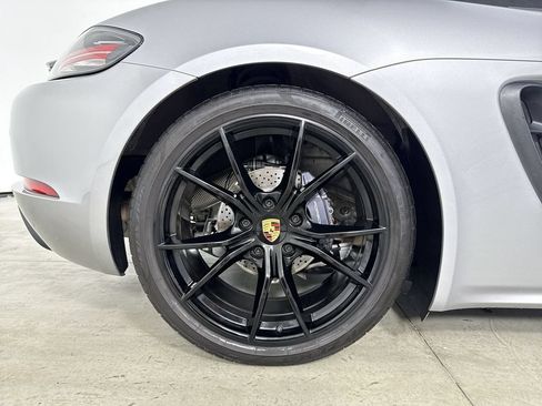 Certified 2023 Porsche 718 Boxster w/ Sport Chrono Package RWD image 16