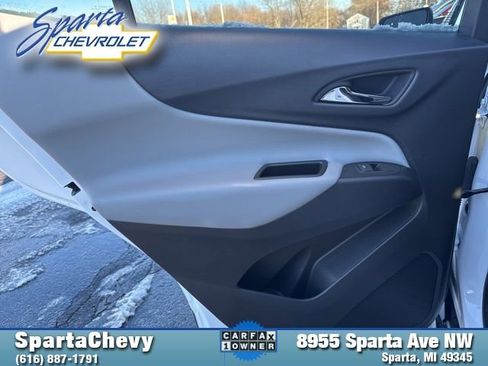 Used 2023 Chevrolet Equinox LS w/ LS Convenience Package image 16