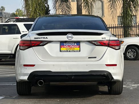 Used 2022 Nissan Sentra SR w/ Midnight Edition image 5