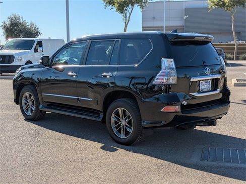Used 2016 Lexus GX 460 w/ Premium Package image 4