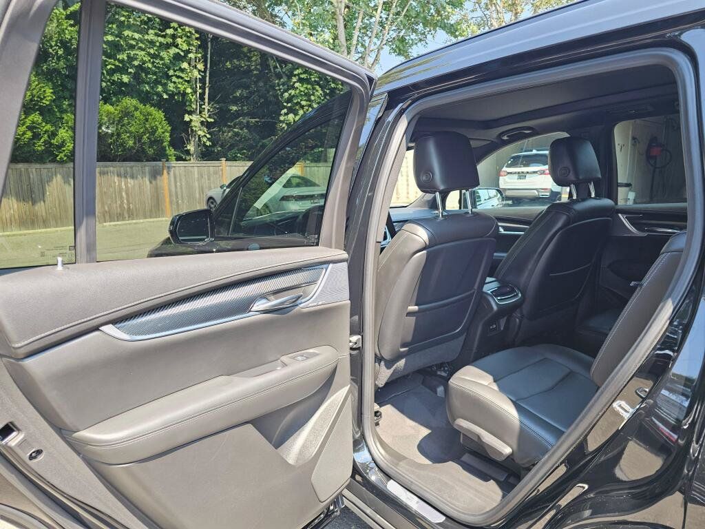 Used 2024 Cadillac XT6 Sport w/ Technology Package AWD/4WD image 20
