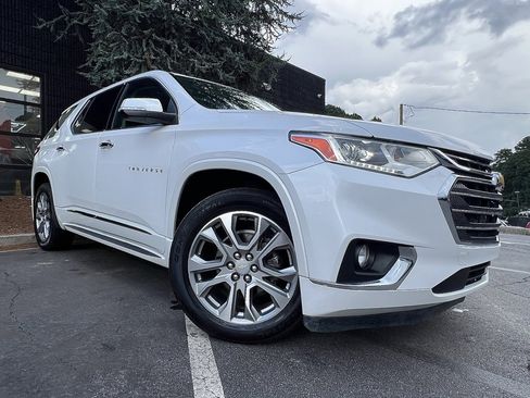 Used 2021 Chevrolet Traverse Premier w/ LPO, Cargo Package image 7