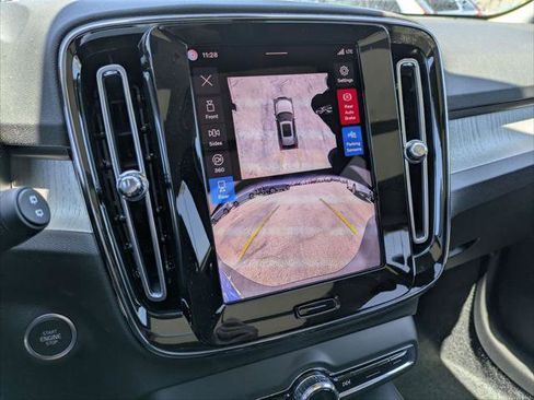 New 2026 Volvo XC40 B5 Ultra w/ Climate Package image 9