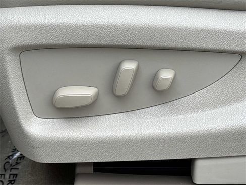 Used 2018 GMC Yukon Denali w/ Denali Ultimate Package image 24