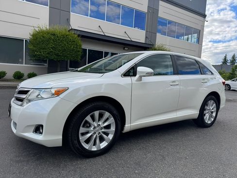 Used 2014 Toyota Venza LE w/ LE Convenience Package AWD/4WD image 5