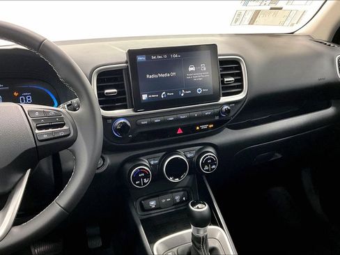 New 2026 Hyundai Venue SEL image 17