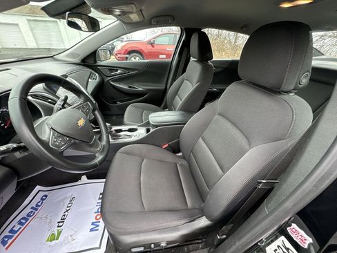 Used 2024 Chevrolet Malibu LT w/ Midnight Edition image 10