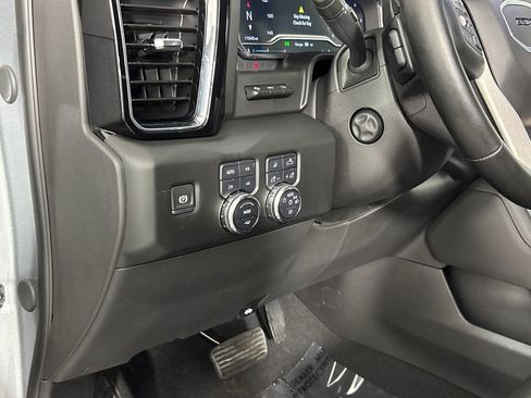Used 2025 GMC Sierra 1500 Denali w/ Technology Package AWD/4WD image 13