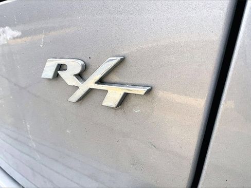 Used 2015 Dodge Journey R/T w/ Flexible Seating Group image 7