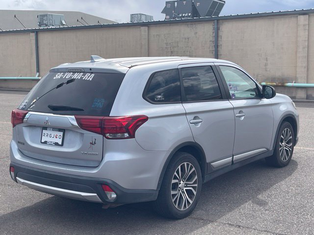 Used 2017 Mitsubishi Outlander ES FWD image 3