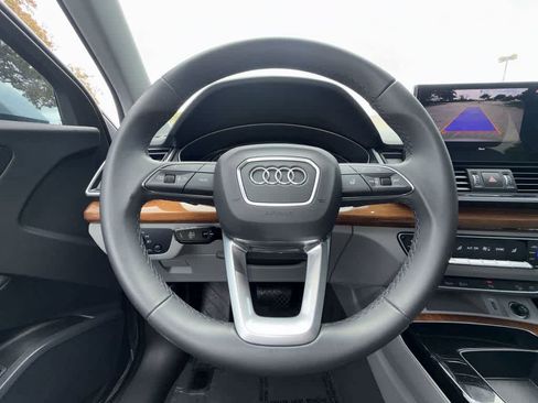 Used 2023 Audi Q5 2.0T Premium w/ Convenience Package AWD/4WD image 15