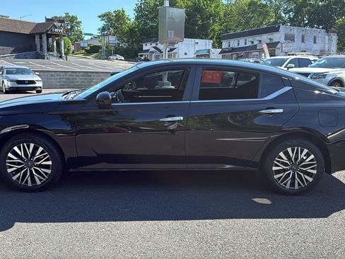 Certified 2023 Nissan Altima 2.5 SV AWD/4WD image 4