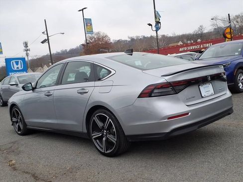 Used 2024 Honda Accord Sport image 4