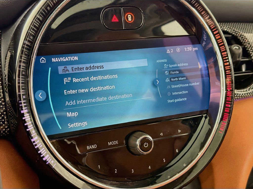 Used 2024 MINI Cooper S w/ Signature Upholstery Package FWD image 13