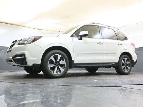 Used 2017 Subaru Forester 2.5i Limited image 41