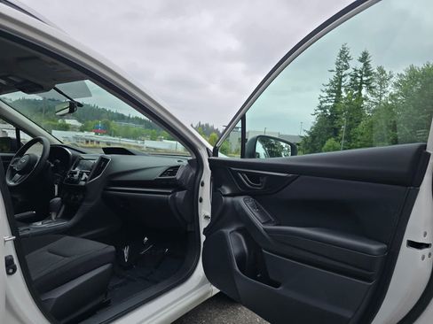 Used 2018 Subaru Impreza 2.0i Premium w/ Popular Package #2 AWD/4WD image 27