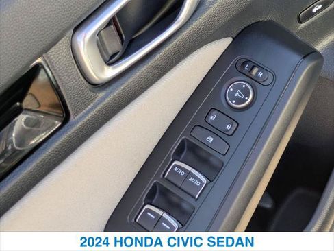 Certified 2024 Honda Civic EX image 13
