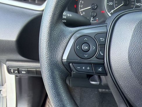 Used 2022 Toyota Corolla LE FWD image 15