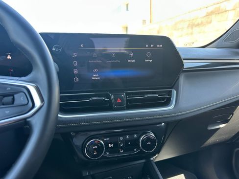 Used 2025 Chevrolet TrailBlazer ACTIV w/ Convenience Package image 14